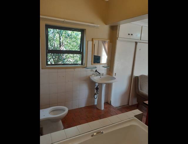 5 BEDROOM FREEHOLD FOR SALE IN THE ORCHARDS